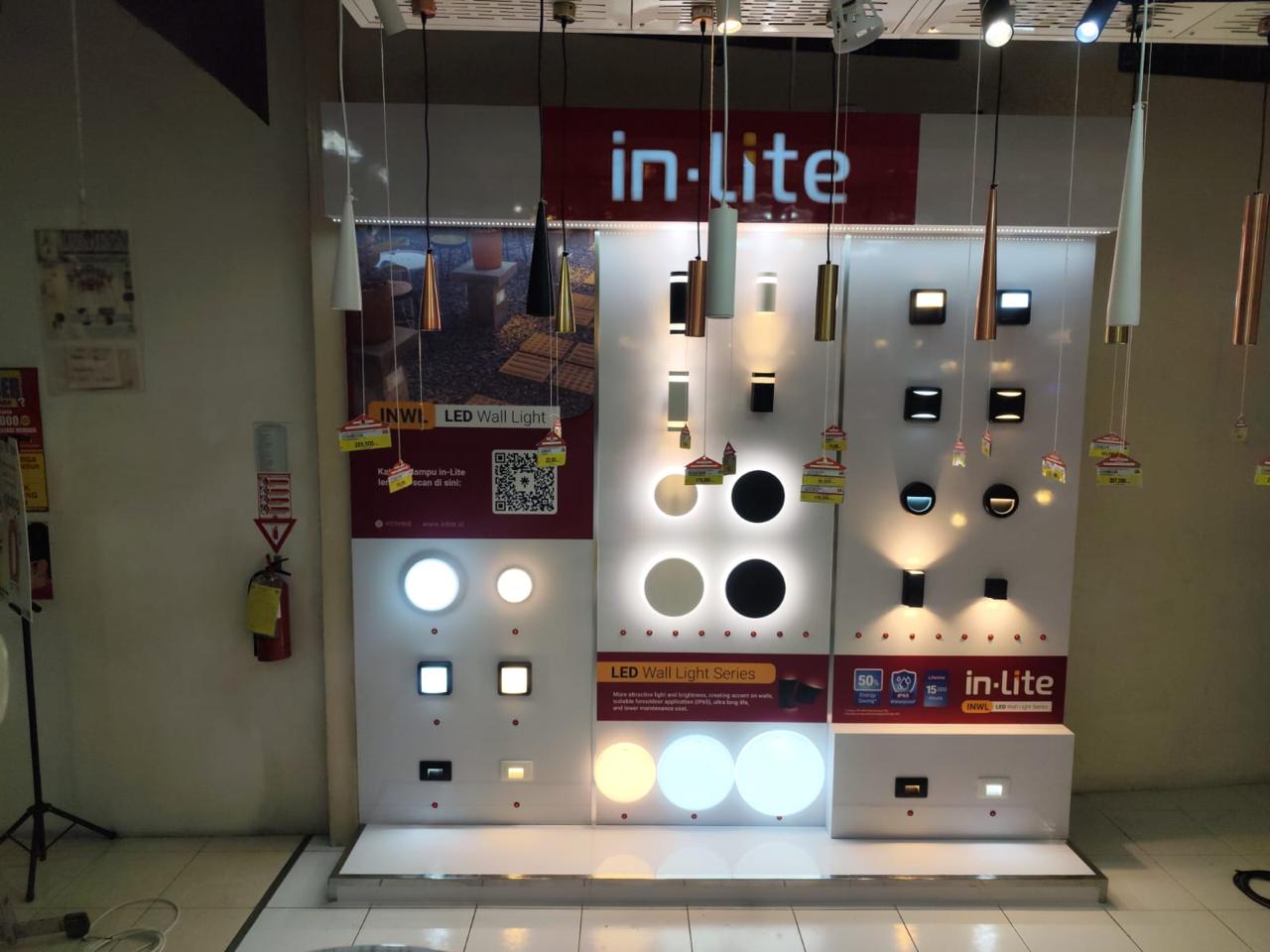 BRANDING BOOTH